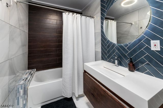 48 Sanford Ave, Belleville Twp., NJ 07109