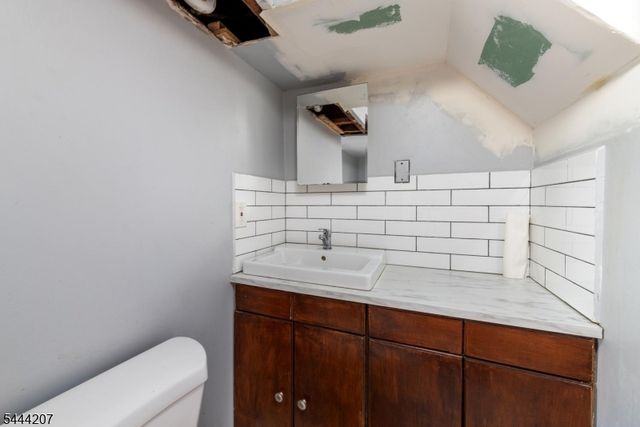 48 Sanford Ave, Belleville Twp., NJ 07109