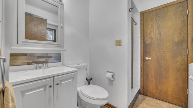 1208 Emerson AVENUE, Howards Grove, WI 53083