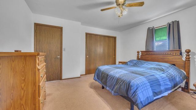 1208 Emerson AVENUE, Howards Grove, WI 53083