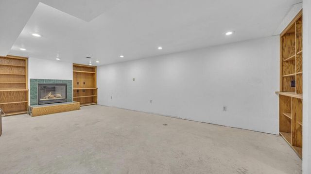 1208 Emerson AVENUE, Howards Grove, WI 53083