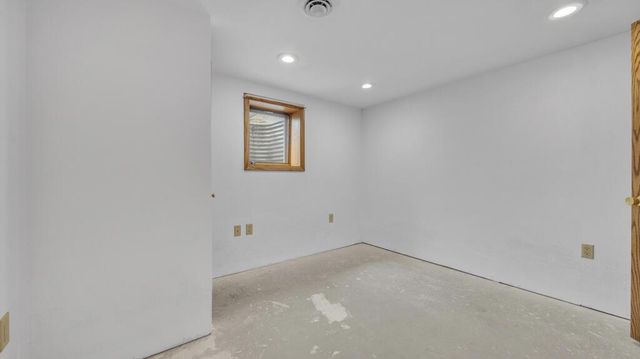 1208 Emerson AVENUE, Howards Grove, WI 53083
