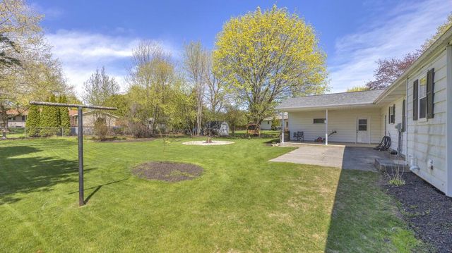 1208 Emerson AVENUE, Howards Grove, WI 53083
