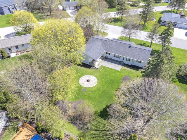 1208 Emerson AVENUE, Howards Grove, WI 53083