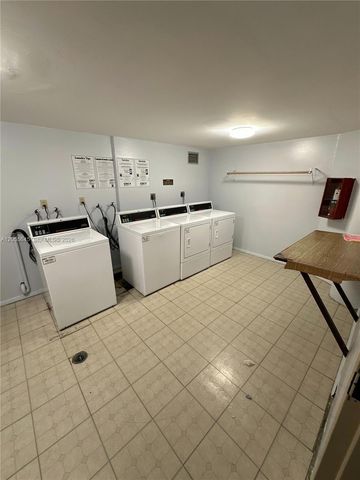 1301 NE Miami Gardens Dr 1403W, Miami, FL 33179