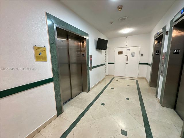 1301 NE Miami Gardens Dr 1403W, Miami, FL 33179