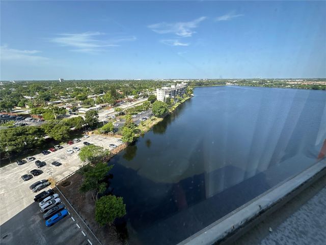 1301 NE Miami Gardens Dr 1403W, Miami, FL 33179