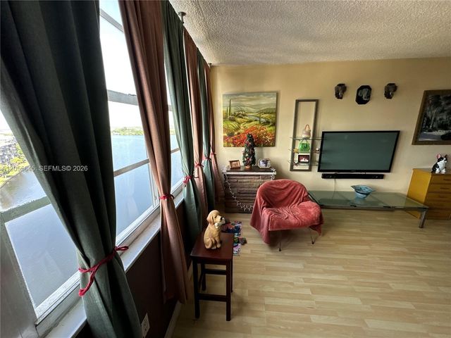 1301 NE Miami Gardens Dr 1403W, Miami, FL 33179