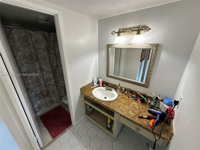 1301 NE Miami Gardens Dr 1403W, Miami, FL 33179