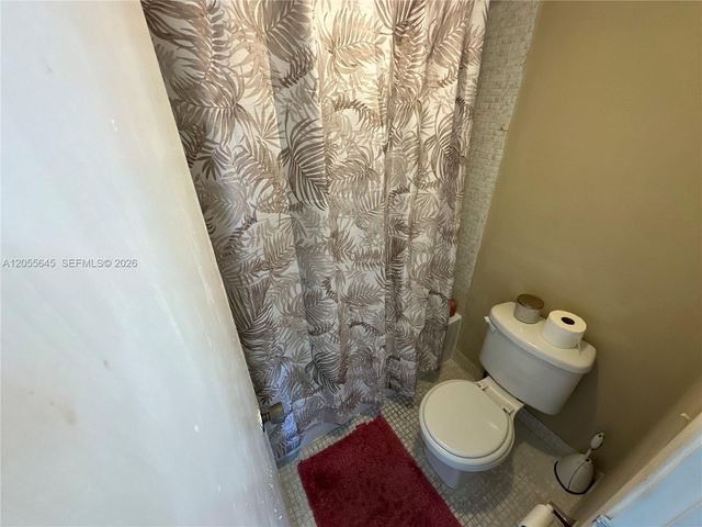 1301 NE Miami Gardens Dr 1403W, Miami, FL 33179