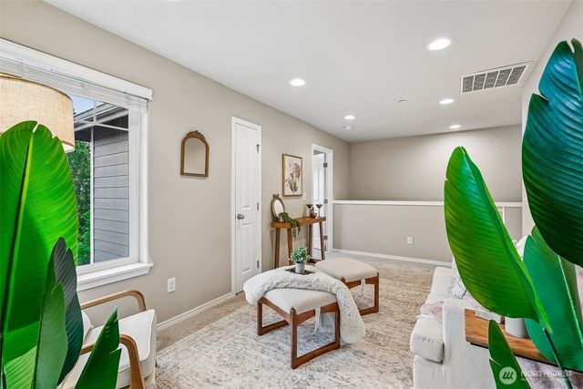 11747 64th Lane S, Seattle, WA 98178