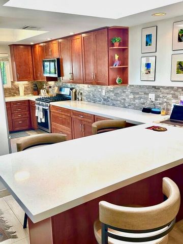 48245 Racquet Lane, Palm Desert, CA 92260