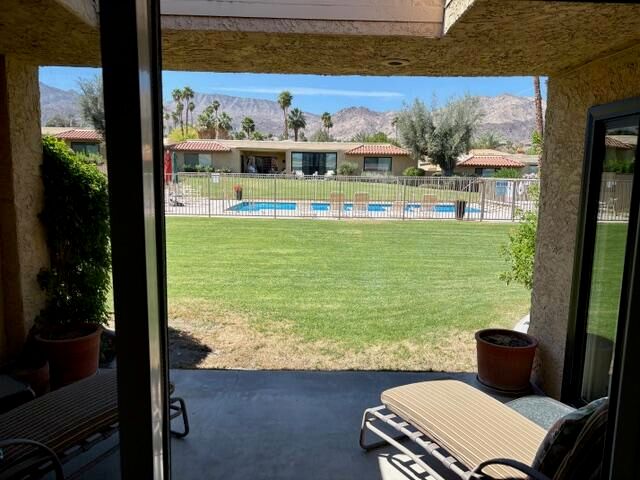 48245 Racquet Lane, Palm Desert, CA 92260