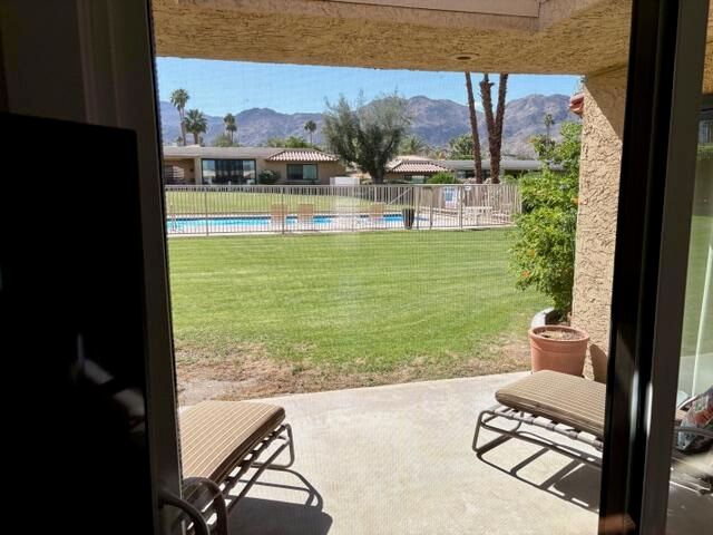 48245 Racquet Lane, Palm Desert, CA 92260