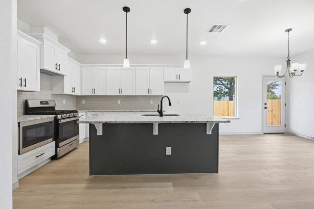 2706 Shirley Dr, Big Spring, TX 79720