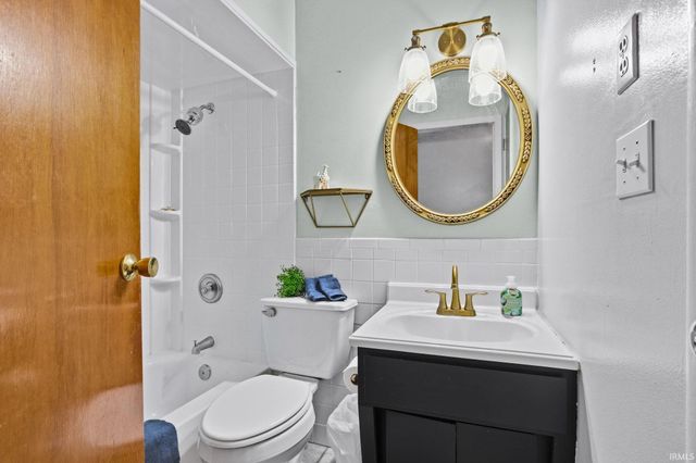 1516 N Wabash Avenue, Marion, IN 46952