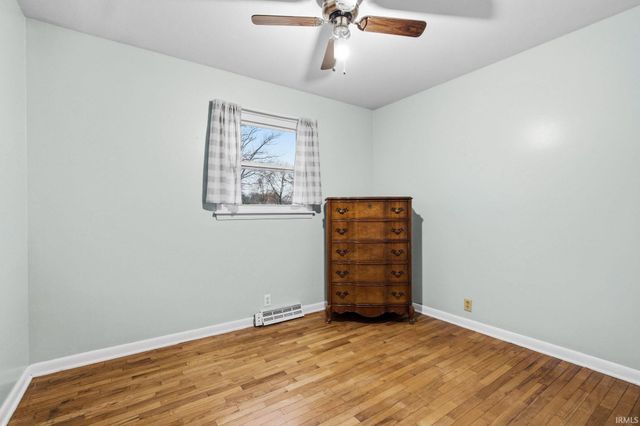 1516 N Wabash Avenue, Marion, IN 46952