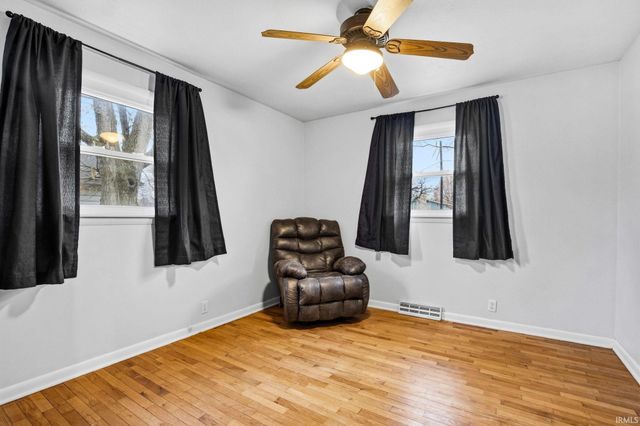 1516 N Wabash Avenue, Marion, IN 46952