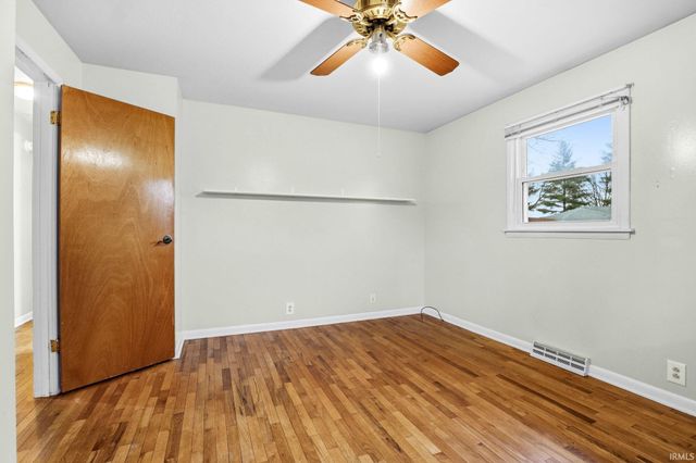 1516 N Wabash Avenue, Marion, IN 46952