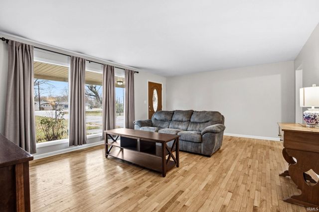 1516 N Wabash Avenue, Marion, IN 46952