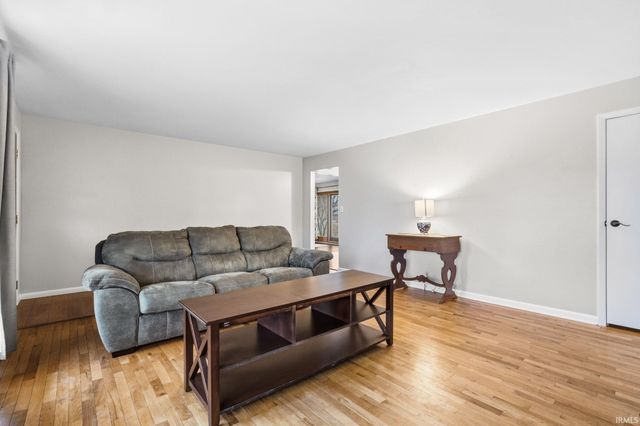 1516 N Wabash Avenue, Marion, IN 46952