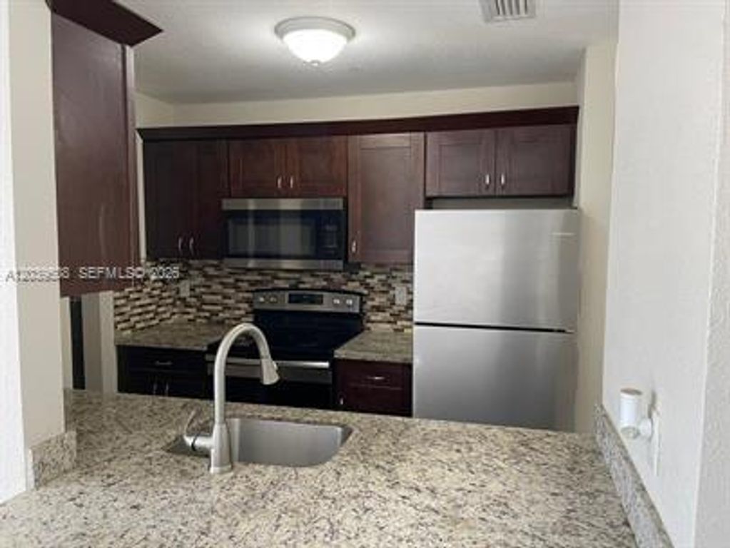 1471 NW 22nd Ct 2, Fort Lauderdale, FL 33311