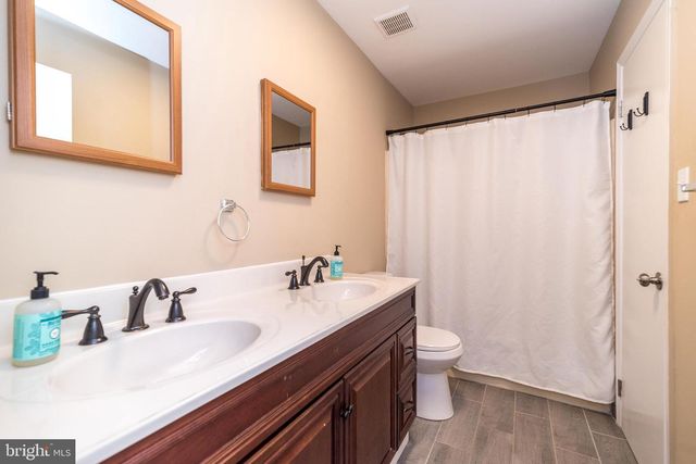 29 EVELYN LN, Quakertown, PA 18951