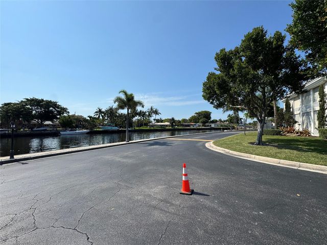 160 CYPRESS CLUB Drive 607, Pompano Beach, FL 33060