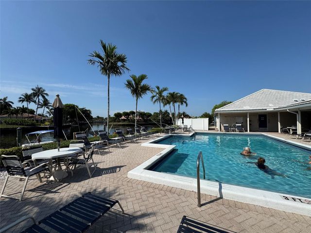 160 CYPRESS CLUB Drive 607, Pompano Beach, FL 33060