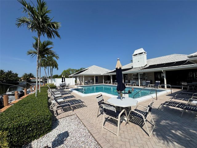 160 CYPRESS CLUB Drive 607, Pompano Beach, FL 33060