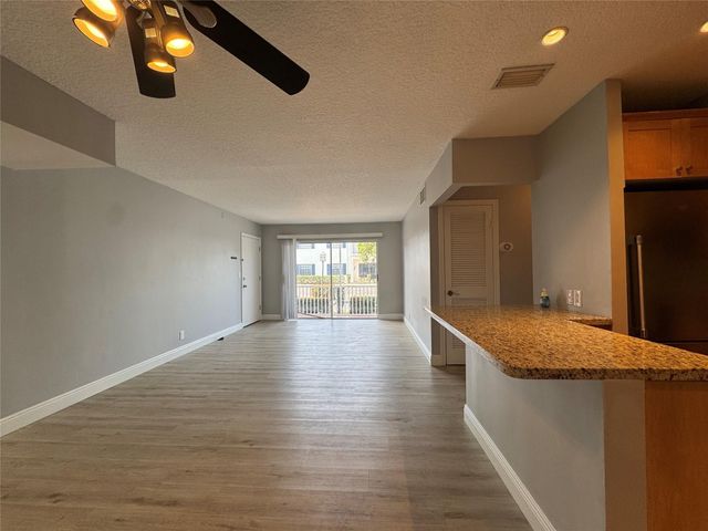 160 CYPRESS CLUB Drive 607, Pompano Beach, FL 33060