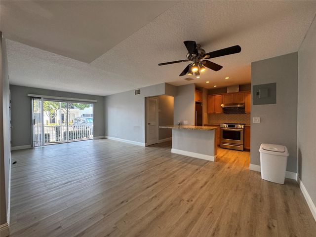 160 CYPRESS CLUB Drive 607, Pompano Beach, FL 33060