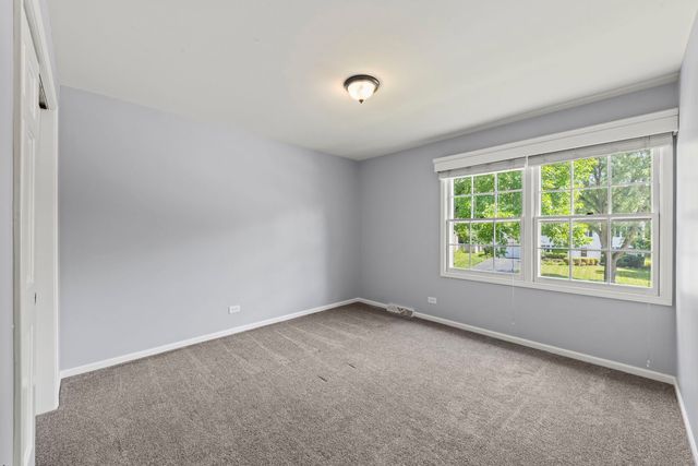 223 Winslow Court, Naperville, IL 60565