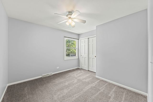 223 Winslow Court, Naperville, IL 60565