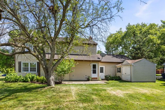 223 Winslow Court, Naperville, IL 60565