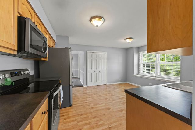 223 Winslow Court, Naperville, IL 60565