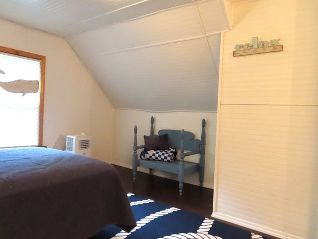 11135 CENTER Street E, Conneaut Lake, PA 16316