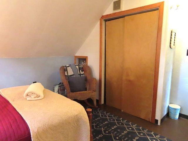 11135 CENTER Street E, Conneaut Lake, PA 16316