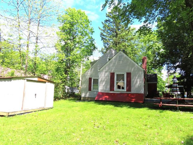 11135 CENTER Street E, Conneaut Lake, PA 16316