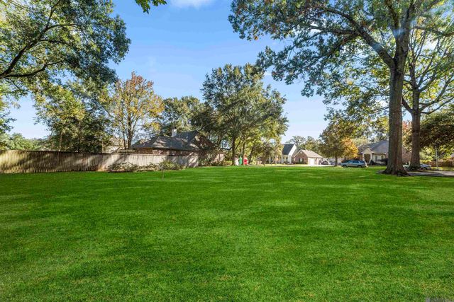 859 Maxine Dr, Baton Rouge, LA 70808