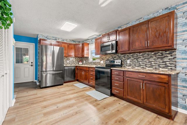 122 Orchard Street, Hot Springs, AR 71913