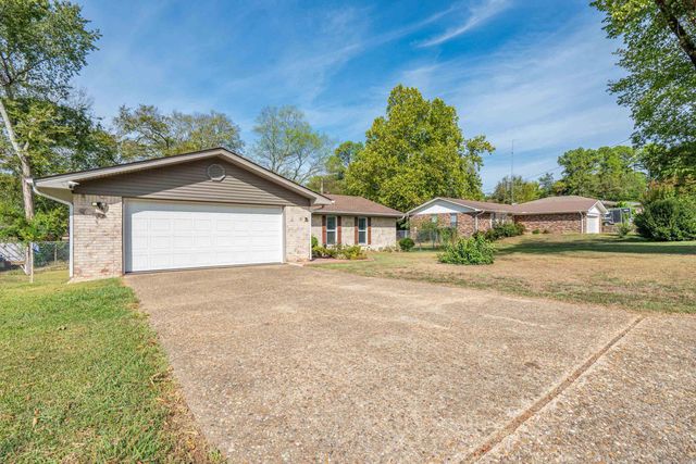 122 Orchard Street, Hot Springs, AR 71913