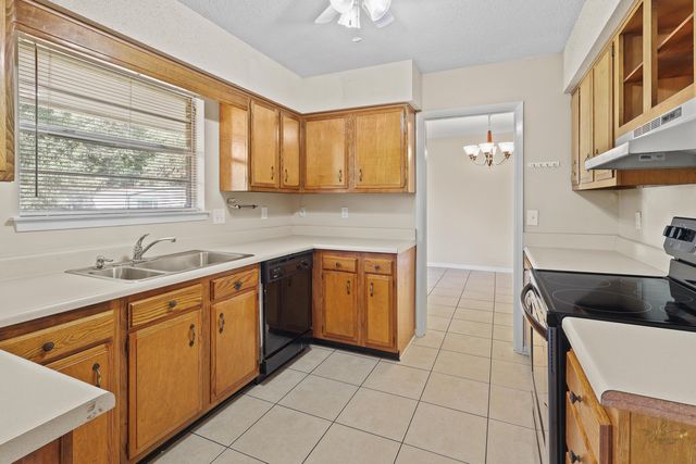 701 Russell Boulevard, Fort Walton Beach, FL 32547