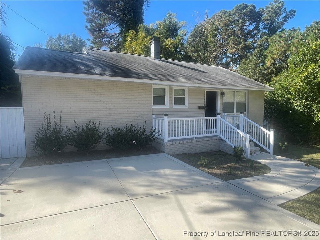 458 McBain Drive, Fayetteville, NC 28305