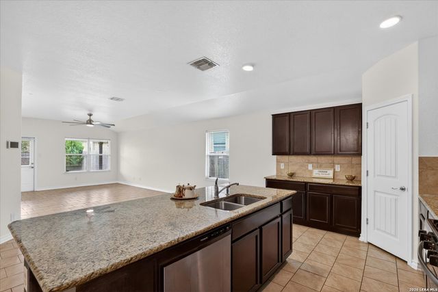 5511 Toledo Farm, San Antonio, TX 78222