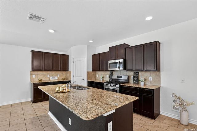 5511 Toledo Farm, San Antonio, TX 78222