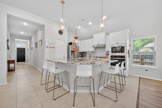 11430 Raven Claw Drive, Tomball, TX 77375