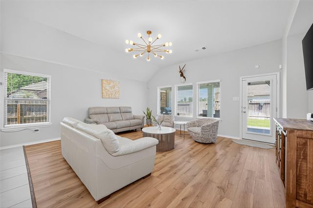 11430 Raven Claw Drive, Tomball, TX 77375