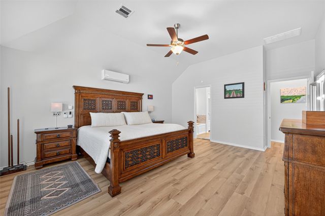 11430 Raven Claw Drive, Tomball, TX 77375