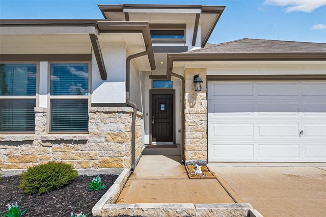 11430 Raven Claw Drive, Tomball, TX 77375